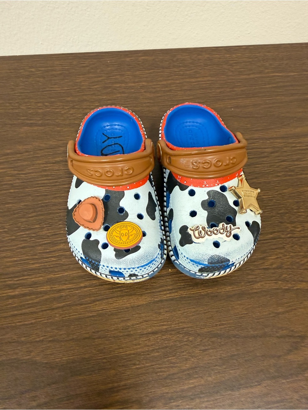 Toy Story Woody Crocs Little Boy Size 7